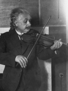 Albert_Einstein_violin